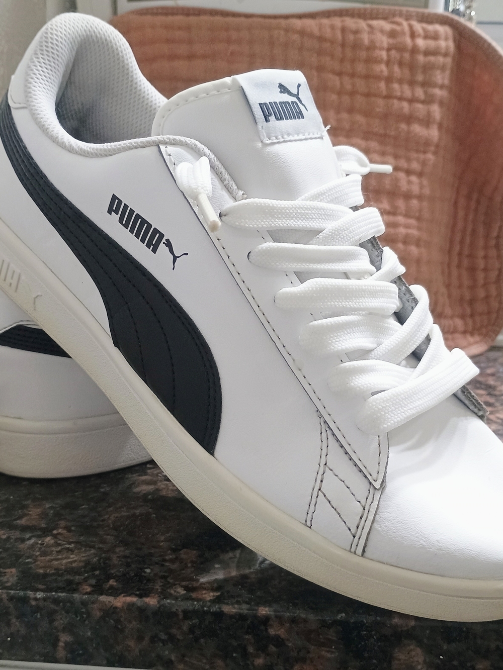 Puma White Sneakers with Black Formstrip